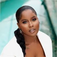 Rachel Tarlach's Instagram, Twitter & Facebook