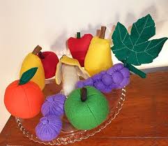 Fruits En Feutrine Pomme En Feutrine Poire En Feutrine Banane En Feutrine Figue En Feutrine Raisin En Feutr Dinette En Feutrine Feutrine Tuto Couture Feutrine