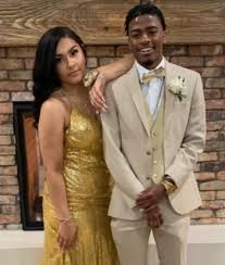 Men's clothes shop in bettendorf, iowa. Gold For Prom Prom Suits Tuxedo Rental Prom Tuxedo
