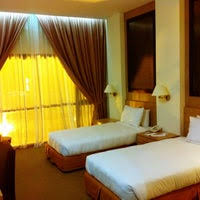Cuenta con conexión wifi gratuita en las zonas comunes, piscina al otros lugares de interés incluyen el museo estatal de terengganu y sultan mahmud, situados a 15 minutos en coche del hotel. Permai Hotel Kuala Terengganu Kuala Terengganu Terengganu