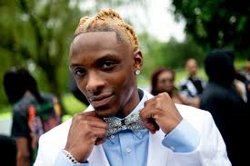 Saginaw Arthur Hill shines bright at 'diamonds are forever' theme 2022 prom 