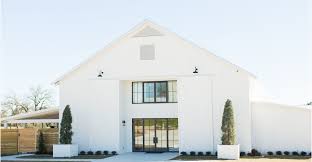 The Farmhouse Wedding And Events Venue An Elegant New Venue In Montgomery Texas Farmhouse Wedding Venue Barn Venue Wedding Venue Houston