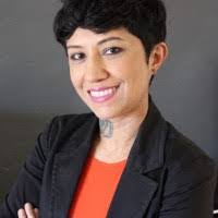 Vanessa Fay's Instagram, Twitter & Facebook