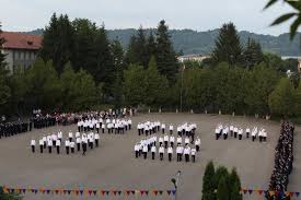 A fost domnitor al moldovei între 25 iunie 1685 împreună cu fratele său dimitrie cantemir, uneltește împotriva lui constantin duca, ce luase tronul cu ajutorul lui constantin brâncoveanu al munteniei. Moment EmoÈionant La Colegiul NaÈional Militar Dimitrie Cantemir Ultimul Apel Al AbsolvenÈilor PromoÈiei 2019 Video Foto Observatorul Prahovean