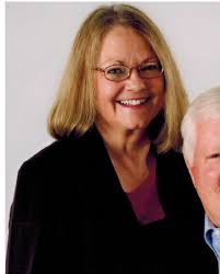 Donna Woolley's Instagram, Twitter & Facebook