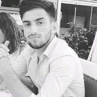 40+ perfiles de «Agim»