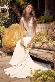 Willowby Cole Modern Crepe Wedding Dress Online Wedding Dress Fitted Wedding Dress Wedding Dresses Unique