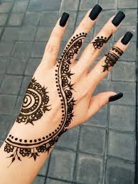 Henna Tattoo Hand Black Nails Cool Awesome Beautiful Henna Designs Henna Tattoo Designs Henna Tattoo Hand Henna Designs Hand