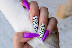 17 zebra print nail art ideas that are