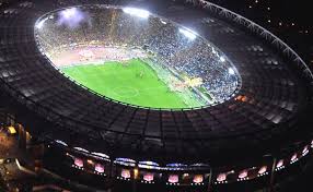 Arriva il commento dell'attuale patron della roma, james pallotta, sul proprio account twitter. Il Fu Stadio Dei Centomila Conosciamo Meglio L Olimpico Che Domani Ospitera I Rossoblu