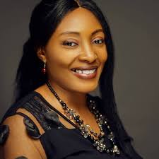 In His Presence Pastor Faith Danjuma Musa #16thfebruary Just a daughter of  the king , worshipping her Father!