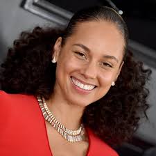 The singer had makeup primer dollops over her radiant skin spelling. 20 Celebrities Without Makeup Celebrity No Makeup Selfies