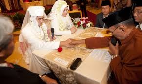 ومن ڪل شىء خلقنا زوجين لعلكم تذكرون. 7 Hikmah Pernikahan Dalam Islam Yang Jarang Diketahui