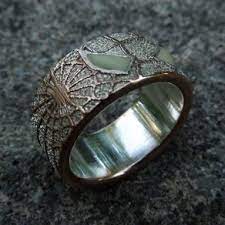 Geeky Rings Spiderman Wedding Geeky Engagement Rings Geek Wedding Bands