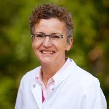 Iris Kraus's Instagram, Twitter & Facebook