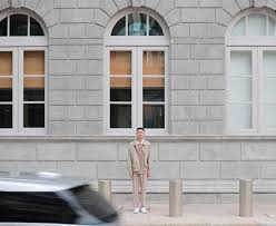 This tiny island nation packs in more malls per square mile than any other country in the world, meaning that though it might only appear as a small red dot on your map, it's well up there with the best shopping. 7 Singapore Based Mens Clothing Brands We Love City Nomads