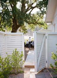 Beautiful Ideas For A Garden Fence Made Of Wood In White Cloture Jardin Design De Cloture Jardins En Bois