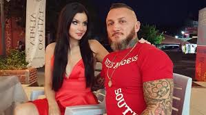 After all, nathalie volk (23) and frank otto (63) were a couple for five years. Nathalie Volk Riskiert Sie Mit Diesem I Love You Ihre Beziehung Mit Frank Otto