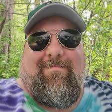 𝕄𝕚𝕔𝕙𝕒𝕖𝕝 𝔹𝕦𝕟𝕘𝕖 (@evilpenguin1981)