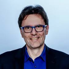 Today is a very special day for my family and I: almost 4 years ago I made… 