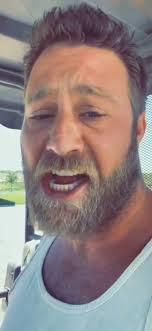 Regular guy #playbymomside #withunomobile #wolves #sillygoosetime #wolf  #family #wolfie