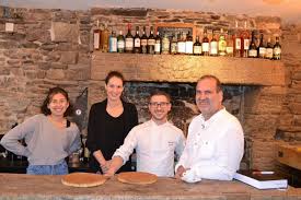 Fougeres Le Restaurant Les Vins Et Une Fourchette Est De Retour La Chronique Republicaine