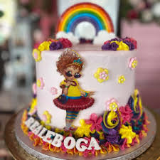 In the us, it marks the day that you can legally drink alcohol, and it's traditionally celebrated with beer, wine and cocktails. Kids Cakes Miss Cake