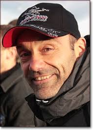 Quel âge a Éric Carlini ? 62 Ans, né le 16-09-1962.