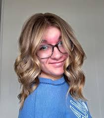 College blonde 🫶🏻 Blended, low maintenance, natural Because my college  girlies can't come home to see me all the time + lived in is the way to go!  #livedinhair #livedincolor #lowmaintenancehair #blondingspecialist #