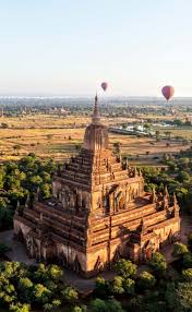 Découvrez l'ensemble des métiers du tourisme. Bagan Myanmar Birmanie