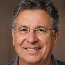 Amazon.com: iPad Seniors Guide: Navigating the Digital Age with Confidence 