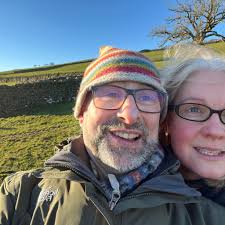 Brethren, I have a group of 10 Slovenian Brethren who are visiting London,  may I ask for your help in obtaining the contacts of the Secretaries of the  Lodges that will be