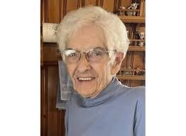 Angie Hollenbach's Instagram, Twitter & Facebook