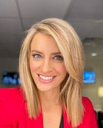 Linda Kinkade's Instagram, Twitter & Facebook