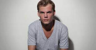 È morto all'età di 59 anni claudio coccoluto. Addio Ad Avicii Trovato Morto A 28 Anni Il Famoso Dj Svedese Supereva