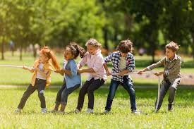 Este juego al aire libre para adolescentes es perfecto para un caluroso día de verano. Juegos Tradicionales Y Populares Para Ninos