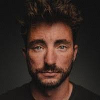 Lisa Prettyman's Instagram, Twitter & Facebook