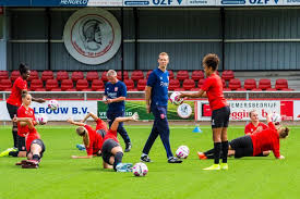 Последние твиты от fc twente vrouwen (@fctwentevrouwen). Schrijf Fc Twente Vrouwen Nooit Af Ploegen Van Stroot Worden Altijd Beter Fc Twente Tubantia Nl
