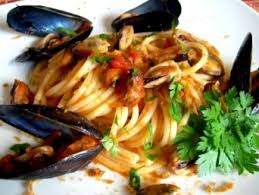 Pasta con i ricci di mare. Spaghetti Con Cozze E Ricci Di Mare Eccesud Incucina