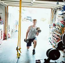 Die körperliche fitness hat viele zusätzlich gibt es einige geräte, die sich ergänzend zu den grundlagen anbieten, aber nicht. Fitnessgerate Fur Zuhause Gerate Fur Das Eigene Fitnessstudio Welt
