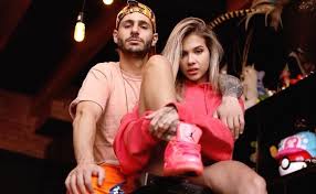 La youtuber nath campos publicó un video en youtube en el que narra su historia de abuso sexual por parte de su entonces amigo y colega de trabajo rix, quien también se dedica a crear contenido. Nudutlkjagtrym