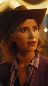 WAT?! Sheriff heeft een lief? 🤯 Meer ontnuchterende onthullingen in een  gloednieuw seizoen van #Chantal, een coproductie met Streamz, elke zondag  om 20.50 op VRT 1 en VRT MAX!