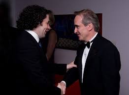 Internationally known in his twenties, energetic venzuelan conductor gustavo dudamel has become enormously popular since his debut in 2005. Opera Chic Gustavo Dudamel