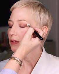 Introducing Lauren Kim (@laurenalexkim) to Glasshouse Artists 💫  Multidisciplinary artist based in Los Angeles, Lauren Kim has spent the  past 10 years honing her personal style within the world of photography and