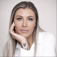 Isabel Madsen's Instagram, Twitter & Facebook