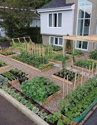 15 Fascinating Fruit And Vegetable Garden Ideas You Need To Try Freshouz Com Garden Layout Vegetable Garden Layout Garden Design Layout