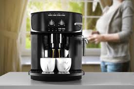 Empty the water reservoir, filter basket and the carafe from any leftover water or coffee/grounds. Is Your Ninja Coffee Bar Leaking Here S What You Can Do Upgraded Home
