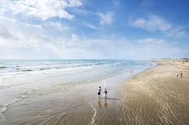 With that, there are also many complementing amenities like umbrella and chair rentals, showers, restrooms, and concessions. The Best Beaches In Texas Southern Living