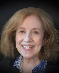 Lynne Ross's Instagram, Twitter & Facebook