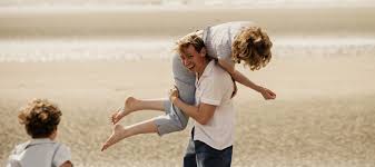 David kross (bert trautmann), gary lewis (jock thompson), dave johns (roberts), freya mavor (margaret), john henshaw (jack friar), harry. Film Tipp Trautmann Blickpunkt Verlag Blickpunkt Verlag